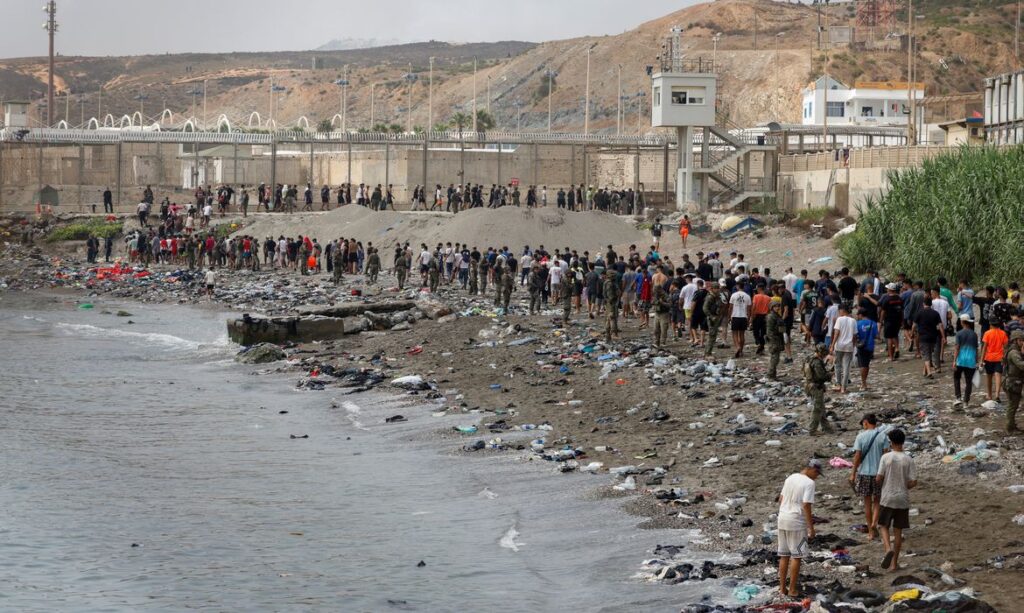 Crise migratória em Ceuta expõe abismo social e tensões políticas no Marrocos