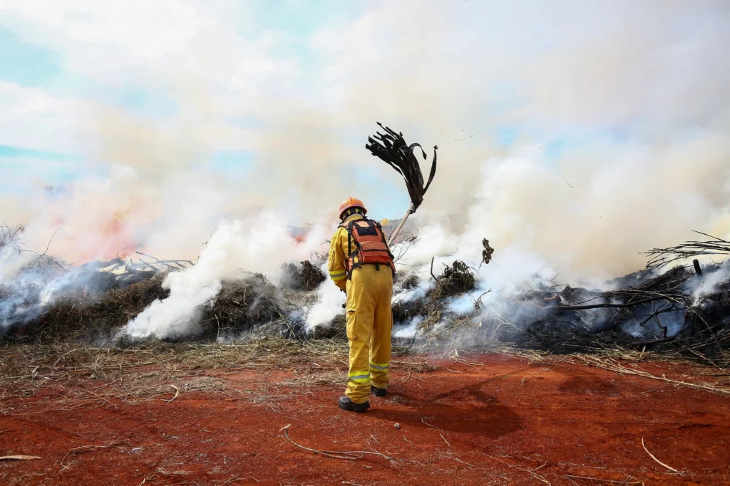 Defesa Civil emite alerta de incêndio para diversas regiões de São Paulo