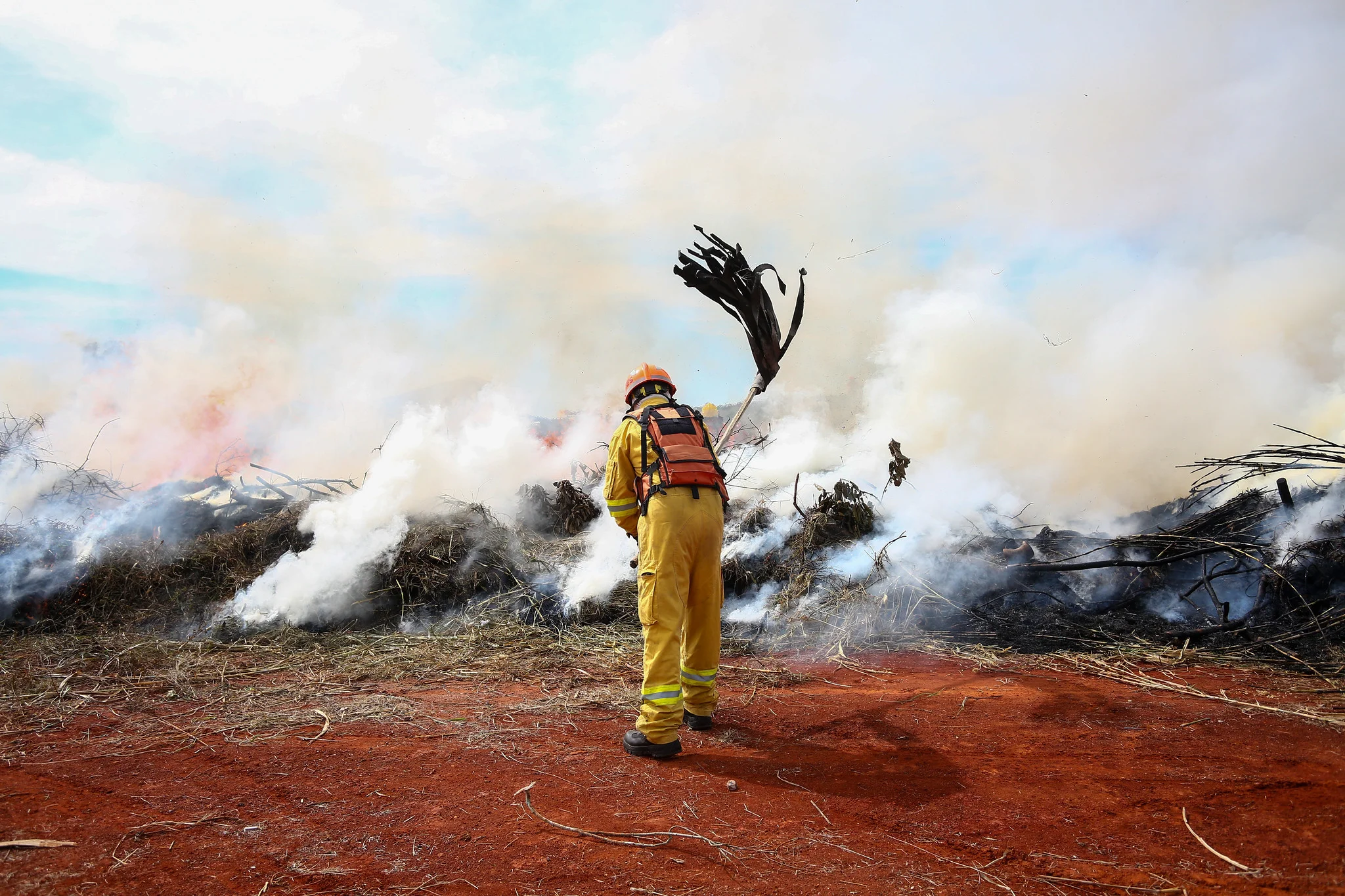 Defesa Civil emite alerta de incêndio para diversas regiões de São Paulo