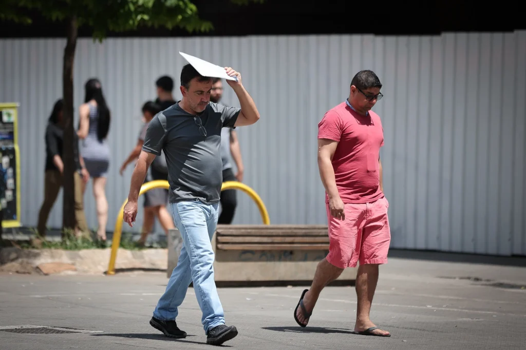 Defesa Civil emite alerta para onda de calor e risco de incêndios em São Paulo