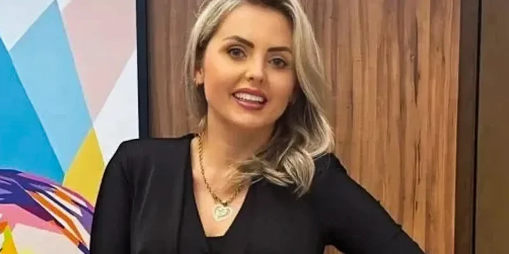Democracia Cristã oficializa candidatura da advogada cuiabana Clariana Barão à Presidência em 2026