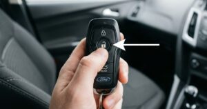 Desvendando a função secreta da chave do carro que refresca o veículo em segundos