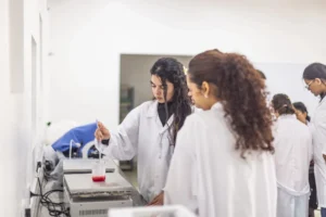 Estágio para alunos da rede estadual de SP: 2.044 vagas estão abertas nesta semana