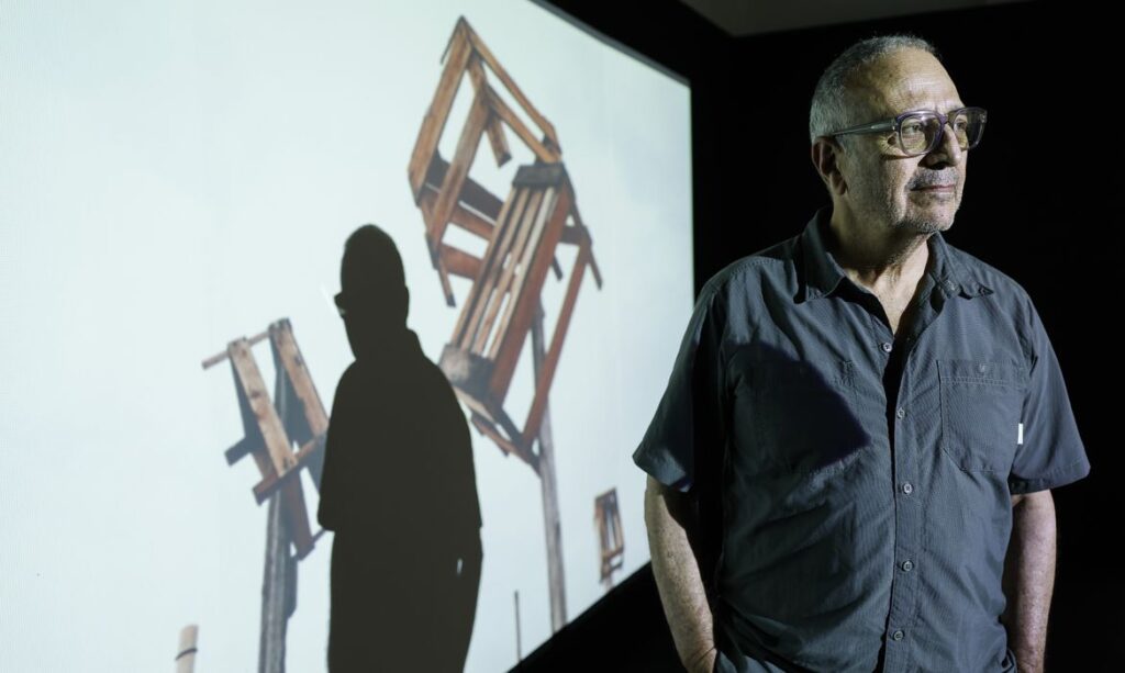 Exposição fotográfica no Rio revela a inventividade dos trabalhadores ambulantes