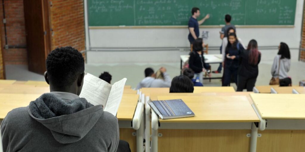 Fies inicia convocação de estudantes da lista de espera nesta sexta-feira