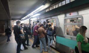 Greve na CPTM chega ao fim após acordo sobre realocação de funcionários