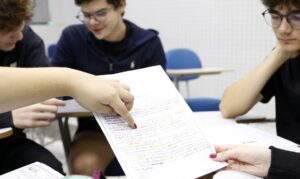 Inep libera guia de redação para candidatos do Encceja 2026 no portal oficial