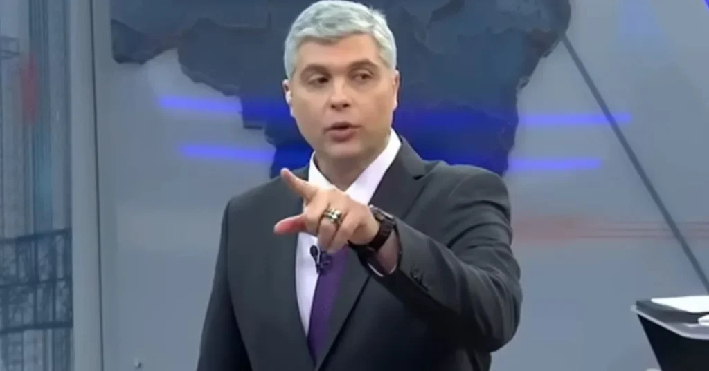 Joel Datena emociona público ao relatar perda familiar durante o Brasil Urgente