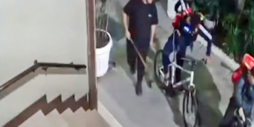 Justiça nega liberdade a entregadores acusados de matar ciclista confundido com ladrão no Rio