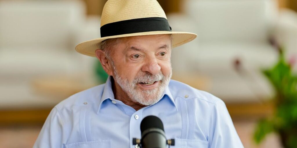 Lula oficializa candidatura à reeleição pelo PT com foco em políticas sociais