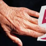 Mãos enrugadas: 5 estratégias essenciais para rejuvenescer e proteger a pele