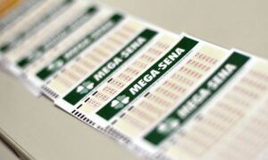 Mega-sena acumula e prêmio de R$ 100 milhões será sorteado neste domingo
