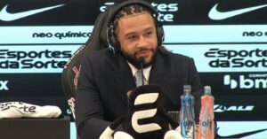 Memphis Depay busca novos rumos após fim conturbado de contrato com o Corinthians