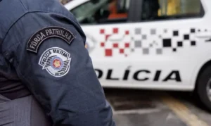 Motorista de ônibus é detido por policiais militares após conflito no trânsito em São Paulo