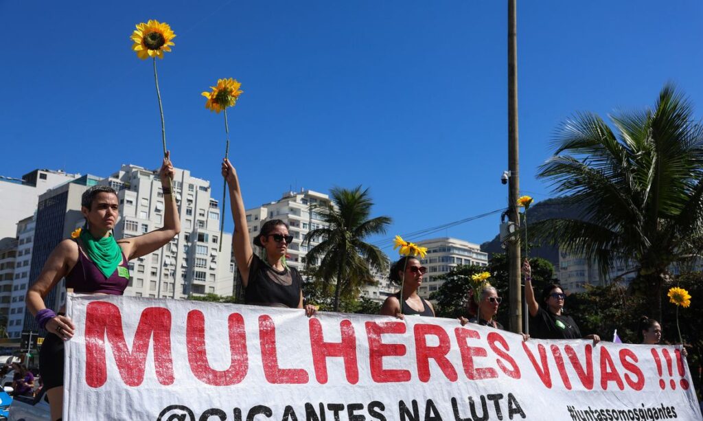 Movimento Mulheres Vivas mobiliza o país pela votação do PL da Misoginia