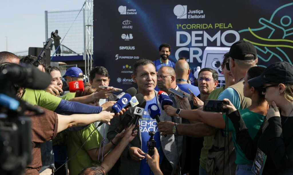Nunes Marques reforça transparência do sistema eleitoral em encerramento de evento em Brasília