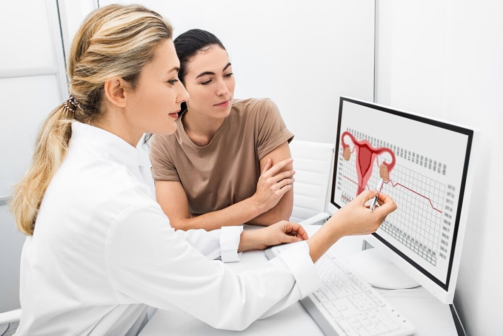 O que causa corrimento marrom antes da menstruação e quando buscar orientação médica