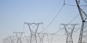 ONS ordena novo corte na oferta de energia em 2026 para preservar segurança do sistema elétrico