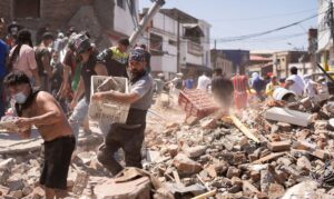 Pelo menos 20 pessoas morrem após terremoto de 7,4 graus atingir a Colômbia
