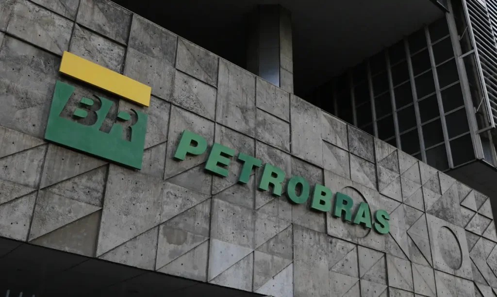 Petrobras registra lucro de R$ 52,4 bilhões no segundo trimestre de 2026