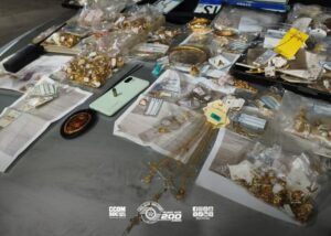 PM prende quatro homens e recupera veículos após furto a joalheria no centro de São Paulo