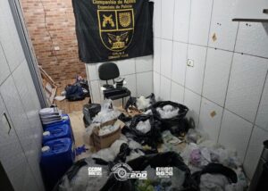 Polícia Militar desarticula central de distribuição de drogas em Paraisópolis