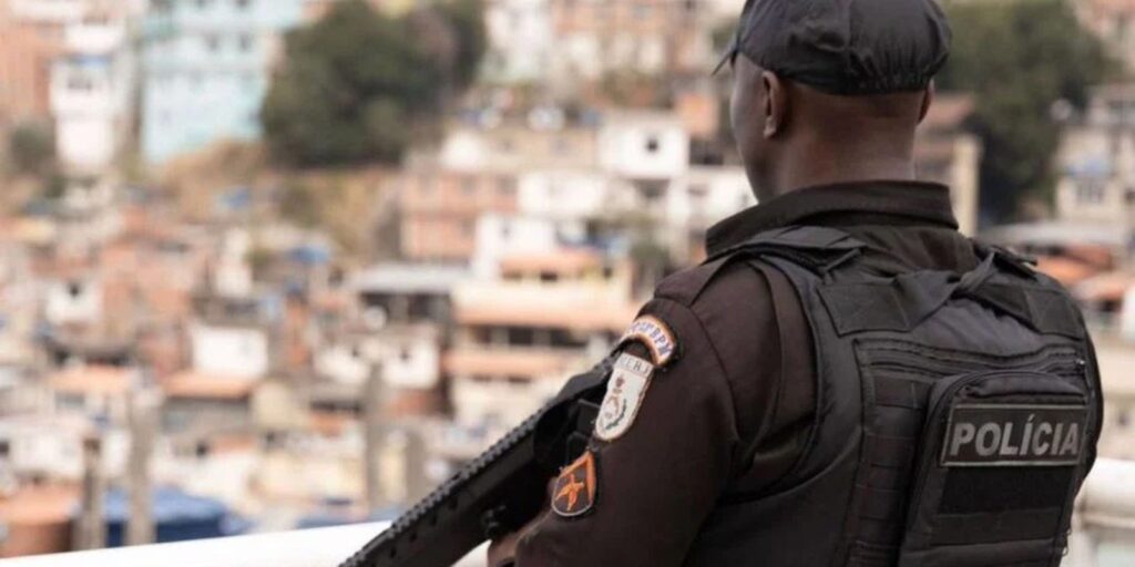 Polícia Militar ocupa Complexo de Israel em operação por tempo indeterminado no Rio