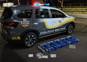 Polícia Rodoviária apreende 39 kg de entorpecentes em carro de aplicativo em Lins