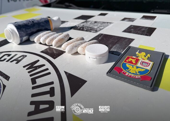 Policiamento de trânsito intercepta suspeito com cápsulas de cocaína no Brás