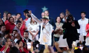 PT oficializa candidatura de Lula à reeleição em convenção na capital paulista