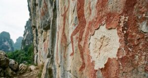 Segredo milenar: cientistas revelam como pinturas rupestres na China resistiram ao tempo