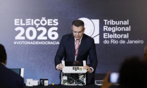Tre-rj abre urna eletrônica para demonstrar segurança do sistema de votação