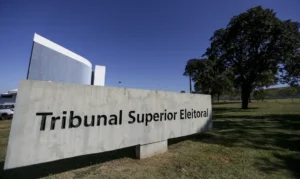 TSE institui conselho para vigiar uso de IA e combater desinformação nas eleições de 2026