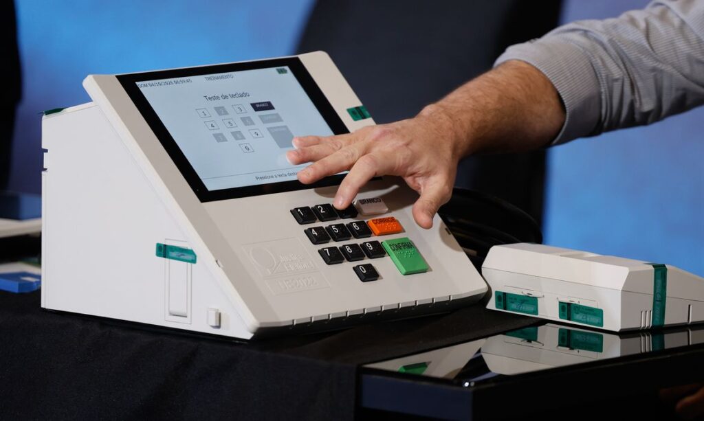 TSE reafirma transparência e segurança do sistema de votação para eleições de 2026