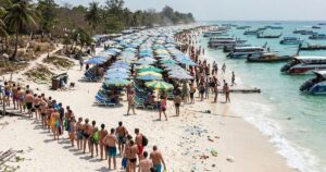 Turismo de massa pressiona destinos e eleva pegada ambiental global