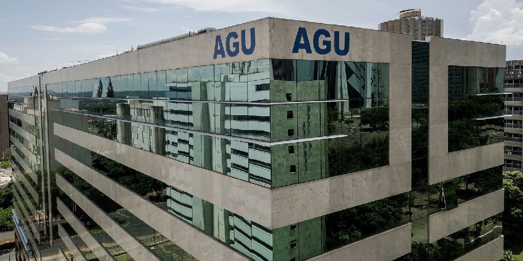 AGU aciona Fachin para reverter afastamento de Andrei Rodrigues da Polícia Federal