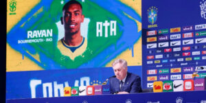 Ancelotti chama 26 atletas para amistosos da seleção com foco na renovação do elenco