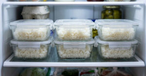 Arroz na geladeira: por que o resfriamento rápido é vital para a sua saúde