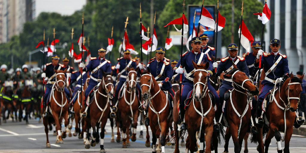 Avenida Presidente Vargas recebe desfile cívico-militar pelo 7 de setembro no Rio