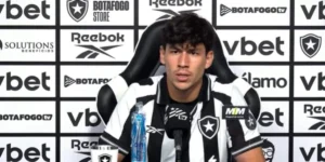 Botafogo enfrenta dilema logístico com convocação de Ferraresi para a Data Fifa