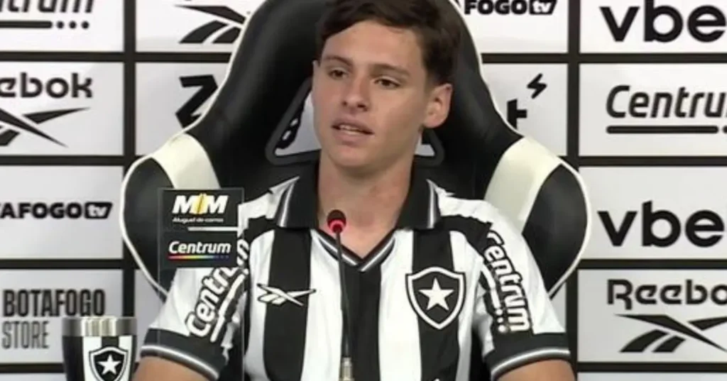 Botafogo projeta venda milionária de Álvaro Montoro para 2027