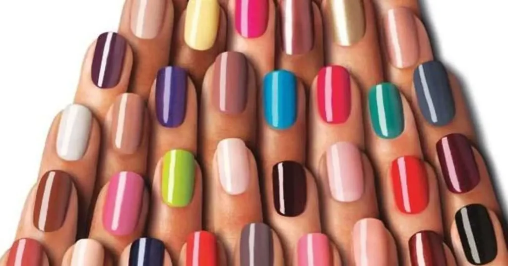 Cores de esmalte que valorizam as mãos e garantem um visual mais jovem