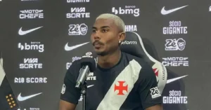 Cuiabano no Vasco: mercado árabe monitora lateral e clube avalia investimento milionário