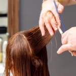 Dê mais volume aos fios ralos com estes 5 cortes de cabelo estratégicos