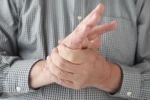 Deficiência de vitamina B6 impacta saúde mental e física com sintomas que vão além do cansaço