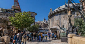 Disney anuncia ingresso promocional exclusivo para brasileiros em 2027