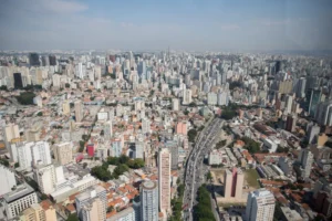 Domingo em São Paulo tem sol e elevação de temperatura após passagem de frente fria