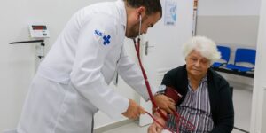 Enamed: exame que avalia formação médica é aplicado neste domingo em todo o Brasil