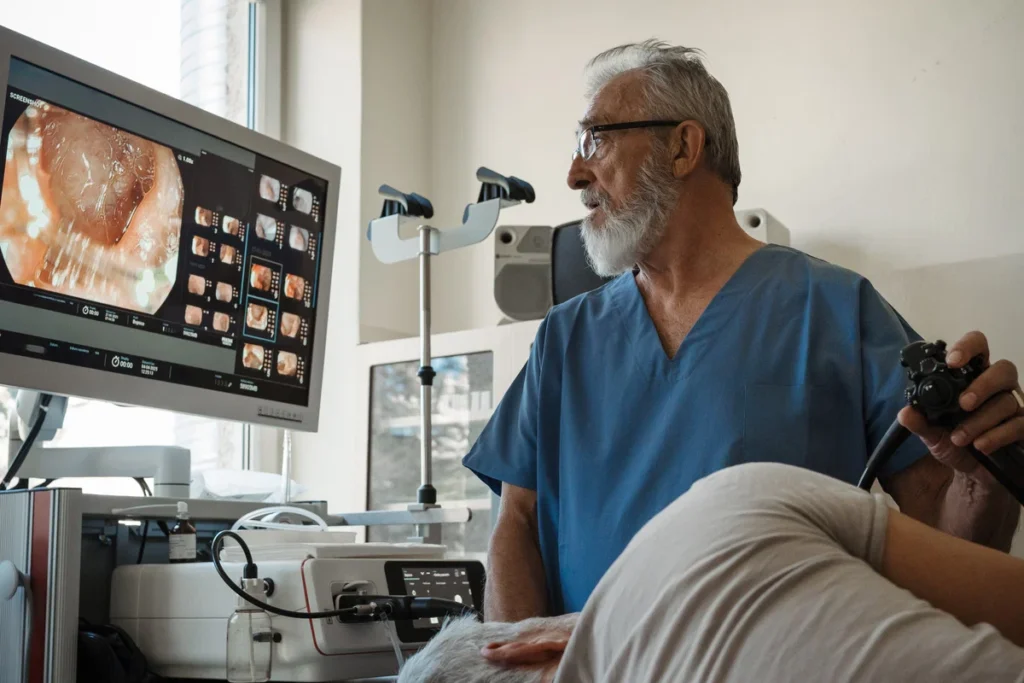 Endoscopia digestiva alta: entenda como funciona o exame e a importância do preparo