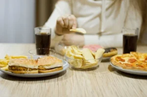 Entenda a diferença real entre alimentos processados e ultraprocessados na sua dieta